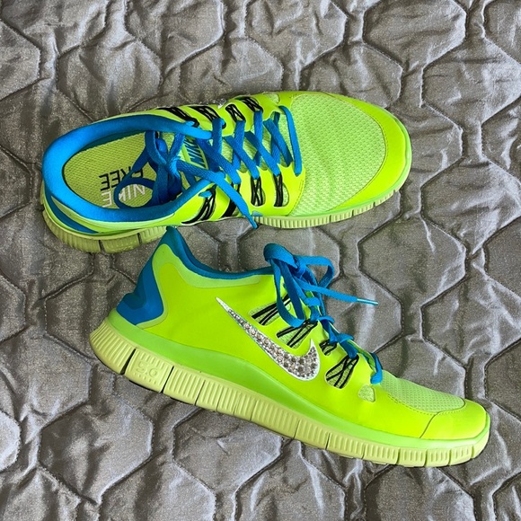 Nike Free Run Shoes - Picture 2 of 11